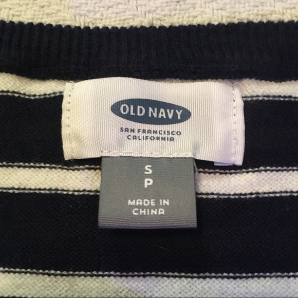 Sleeveless Striped Top/Vest - Picture 2 of 3